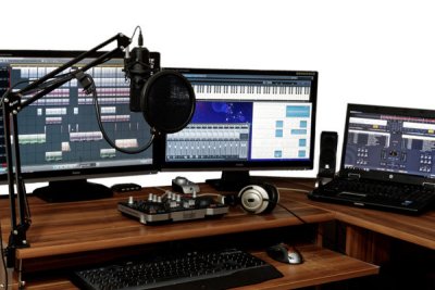 全国政协委员杨元喜：北斗导航信号已可被国产手机接收，其搜救功能达到“米”级-复制