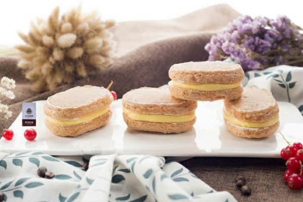 学西点培训学校-教你做巴旦木达克瓦兹