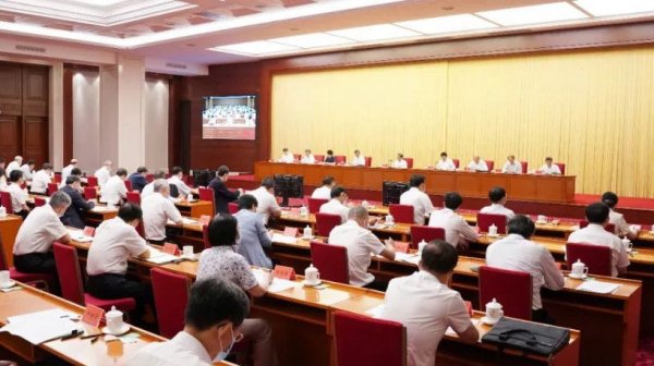 中央铁了心要干这事，老百姓直呼过瘾！