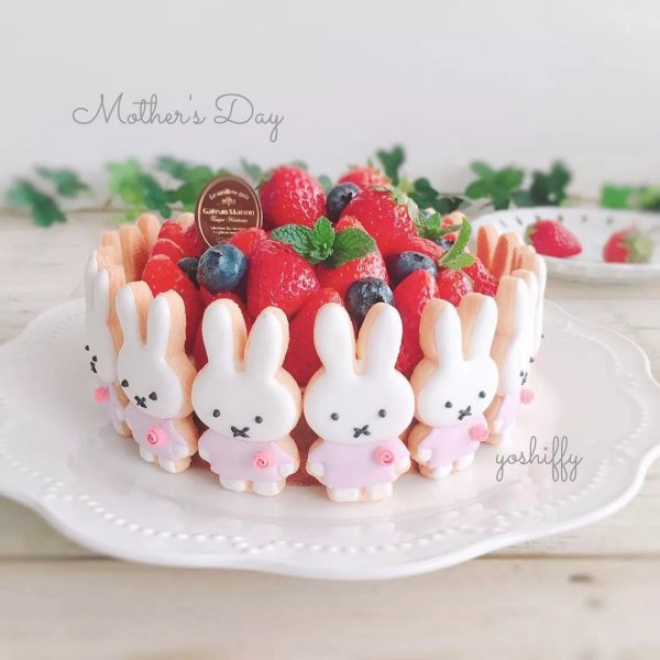 选择怎样的烘焙培训学校适合自己，不防看看我的经历。