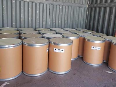 水性含氟脱模剂 用于塑料、橡胶等高分子材料成型 的外用脱模剂，使用时用去离子水稀释10～50倍。