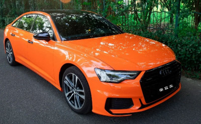 烈焰橙 - 奥迪