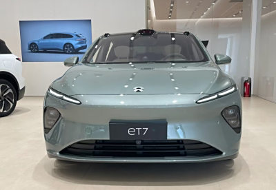 原车漆极光绿 - 蔚来