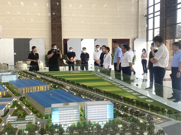 长葛金葛高科产业园迎来多轮领导调研考察