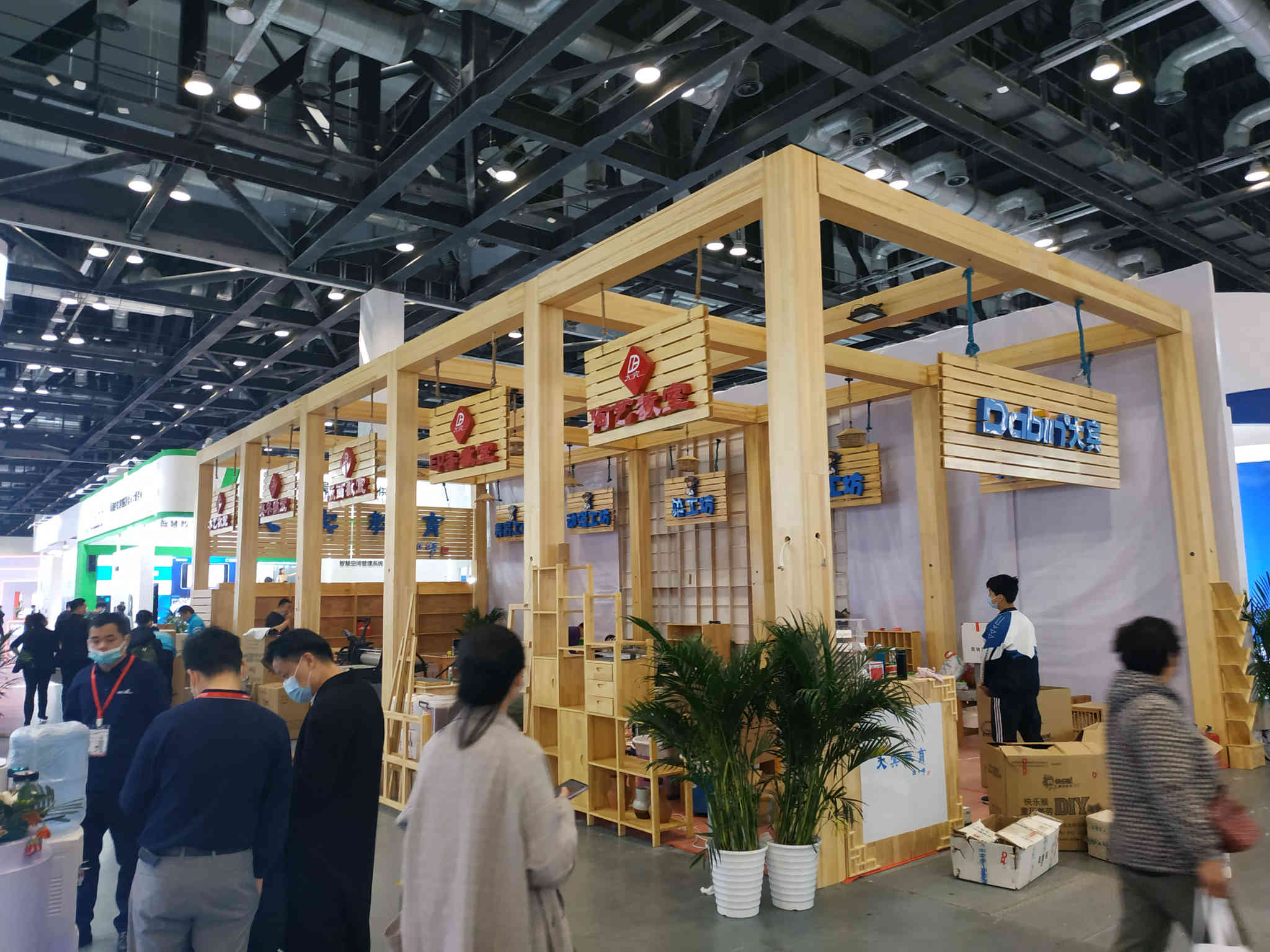 南京展会供应商推荐：高效布展，专业搭建，打造精彩展位  