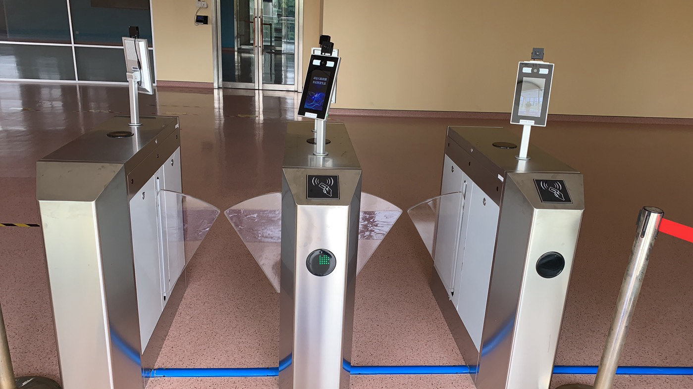 工厂测温人脸识别