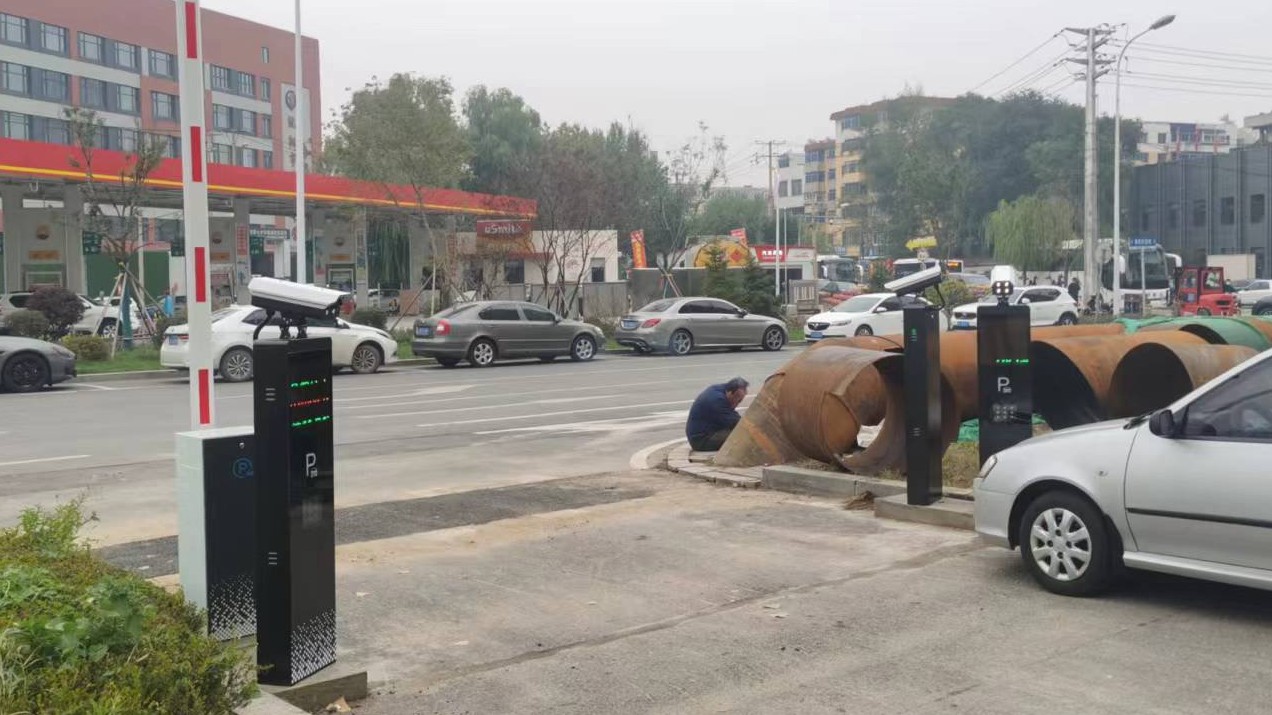 某工业园区车牌识别