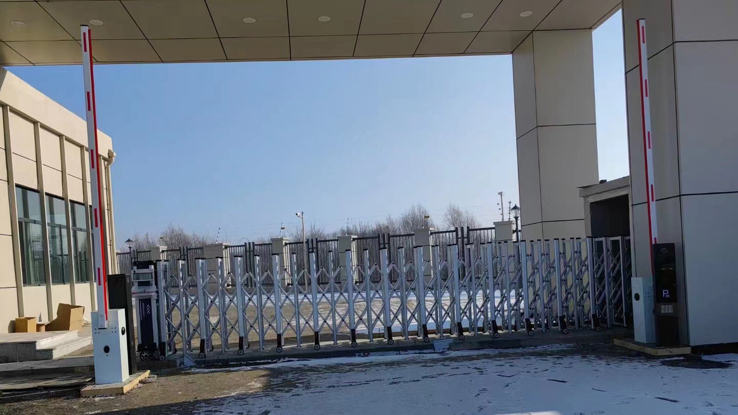 学校大门伸缩门