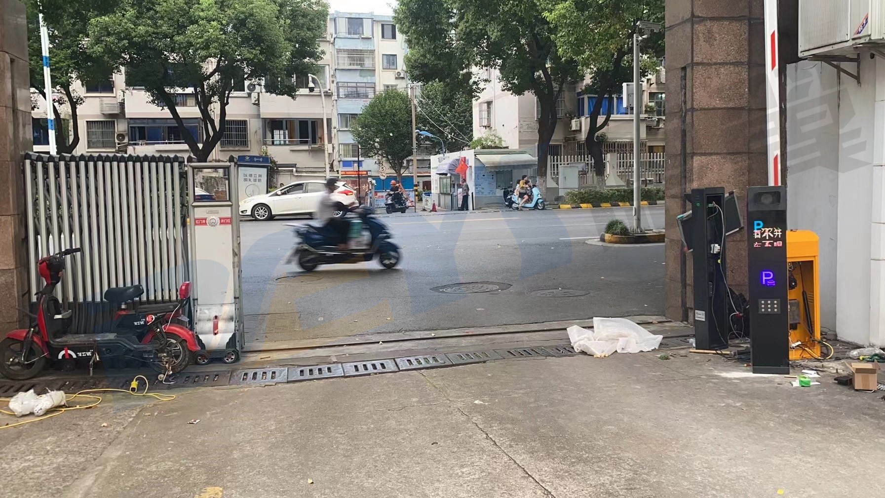 江苏某小区车牌识别