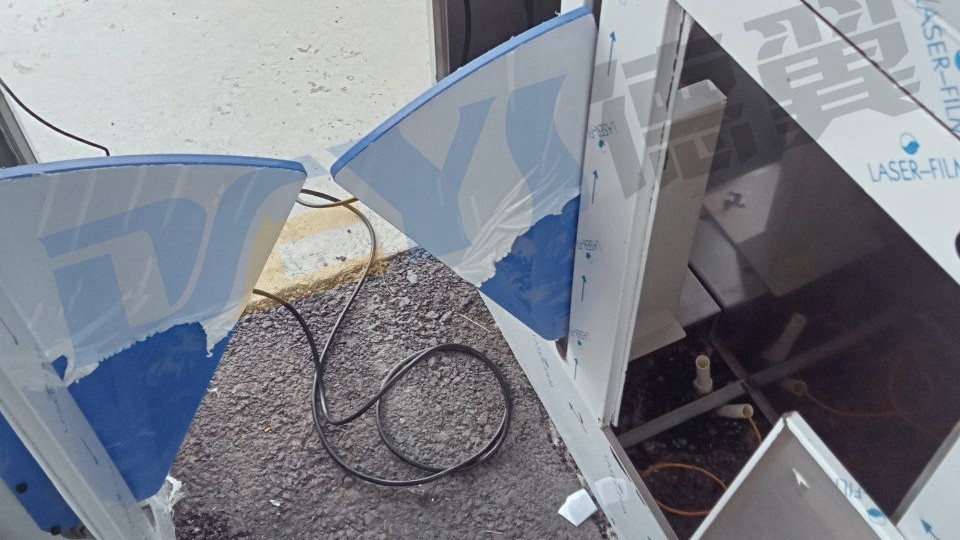 越南某工厂闸机