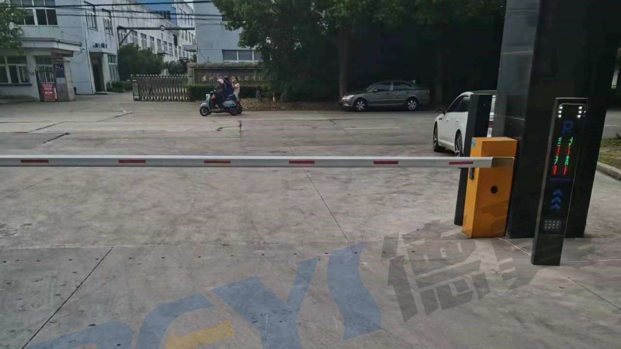 江苏某公司车牌识别