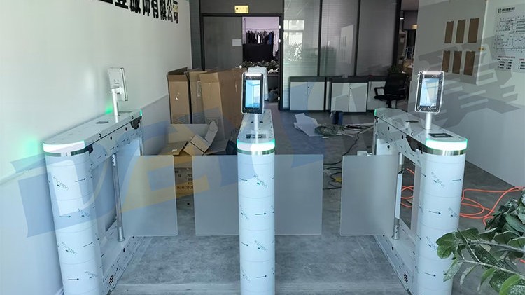 东莞上壹服饰有限公司