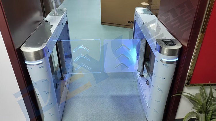 北京海淀区某部队闸机人脸识别