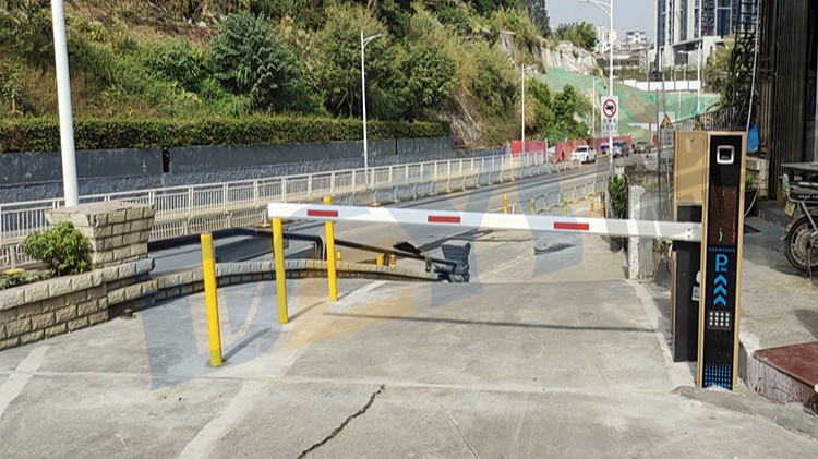 龙岗车牌识别直杆道闸