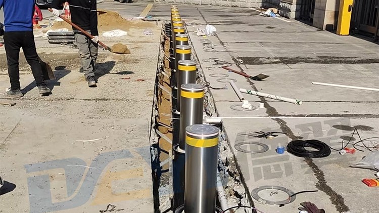 中国武警升降柱