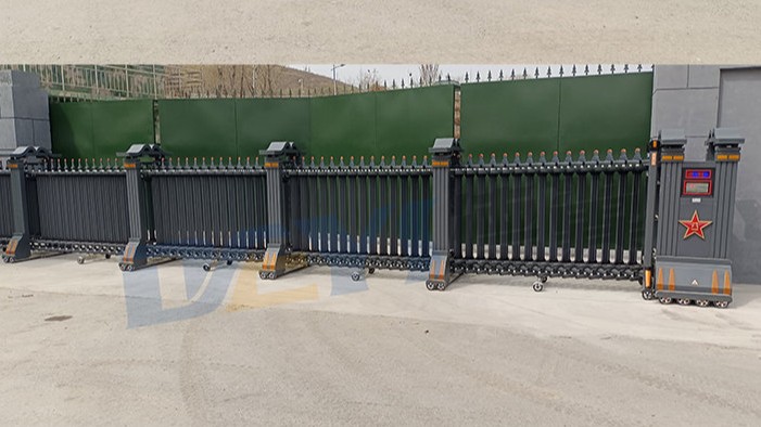河北邯郸某部队铝合金伸缩门