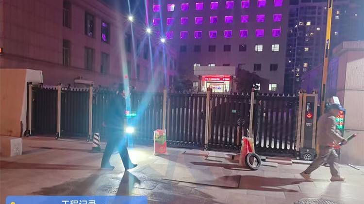 农业银行伸缩门案例