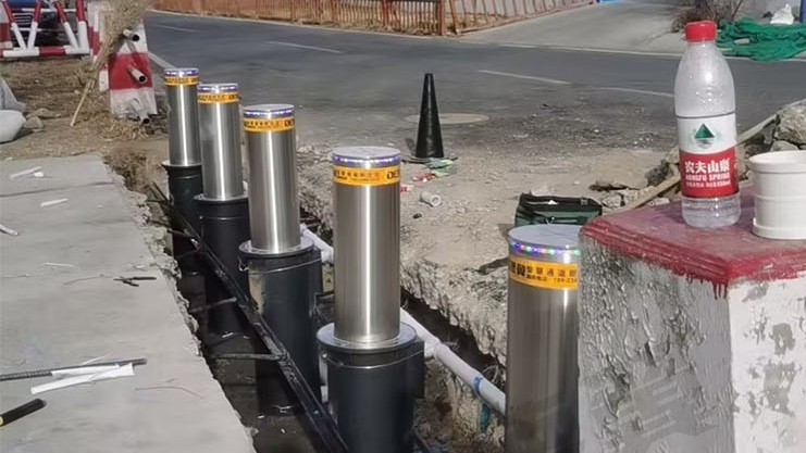 西藏拉萨某部队升降柱