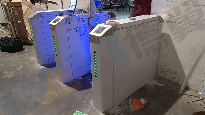 湖北武汉京东物流园防爬闸机