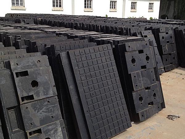 铁路平交道口的结构应随着港口的快速发展