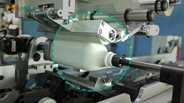 自動伺服快速貼標(biāo)機(jī)