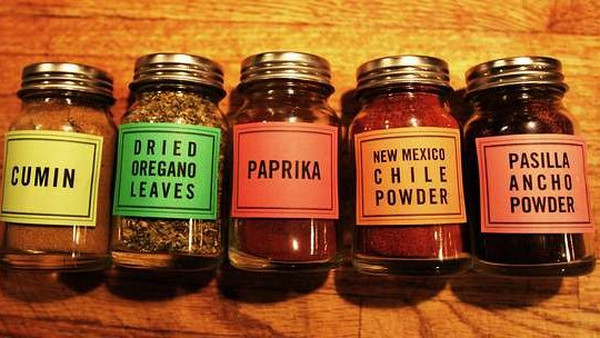 如何测量香料的质量： 使用分光色度仪保持颜色控制