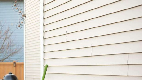 关于测量乙烯基外墙板颜色的注意事项