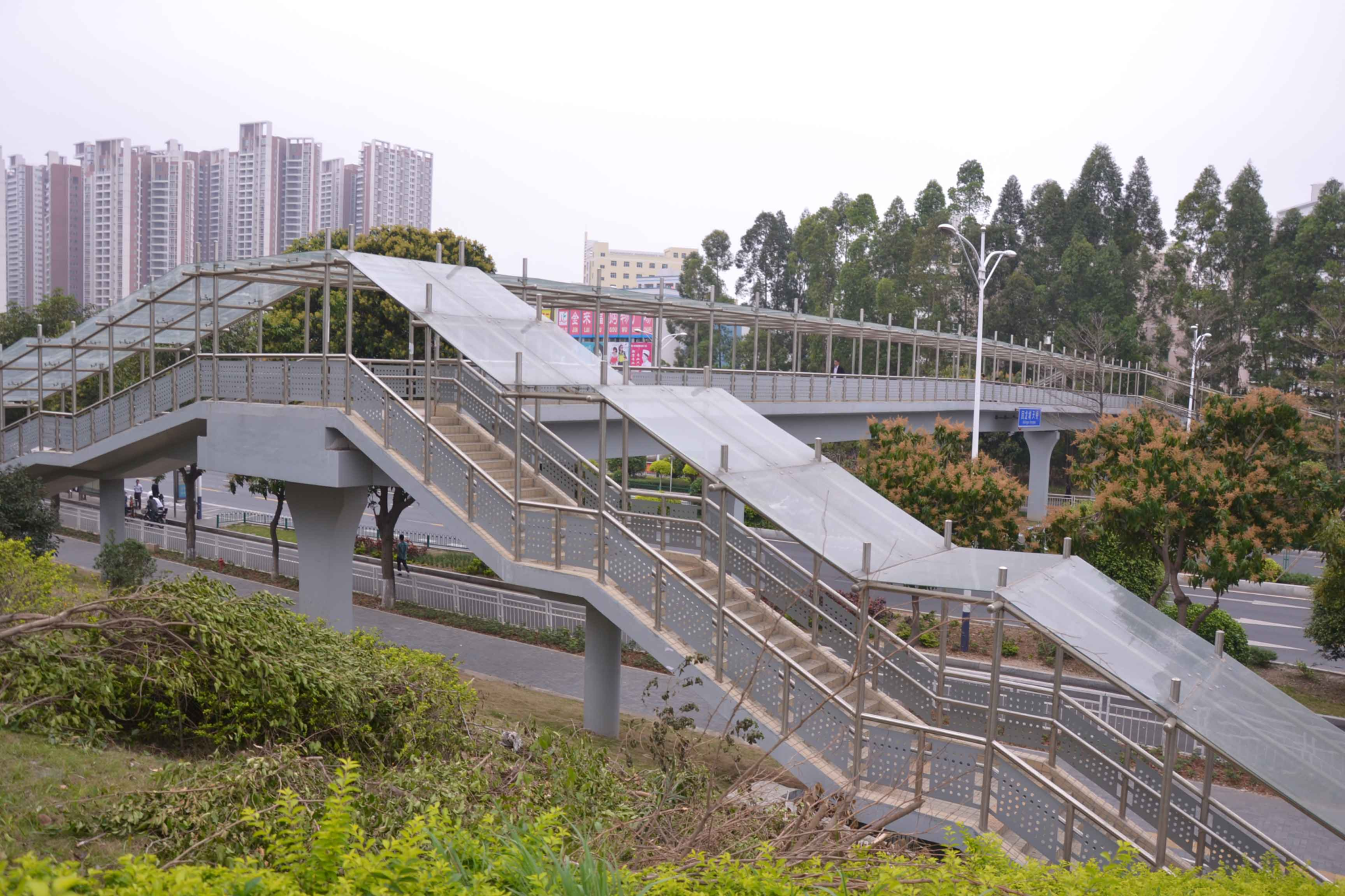 龙岗回龙埔人行天桥工程2.jpg