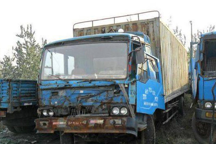 拖掛車報(bào)廢