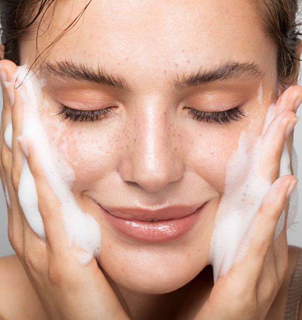 洗护成分明星：氨基酸表活如何做到高效又“氨”心？