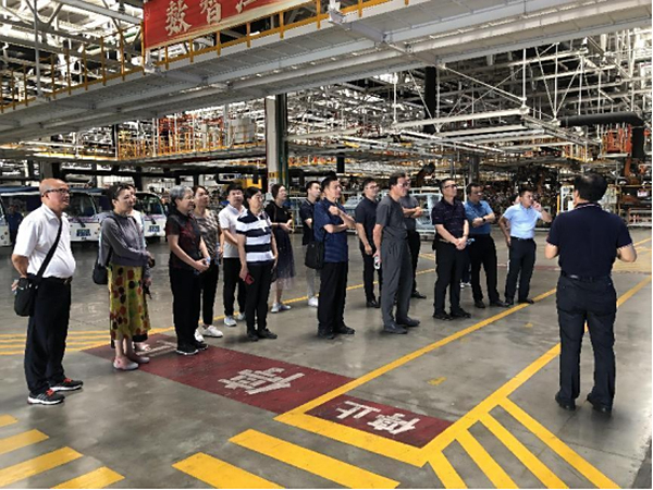 中国通信学会组织省级通信学会领导 赴江铃汽车股份有限公司富山工厂参观调研