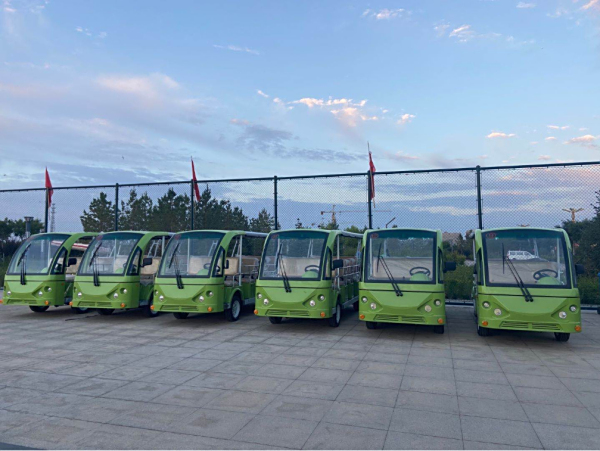 民勤县文化旅游交通与傲虎合作电动观光车