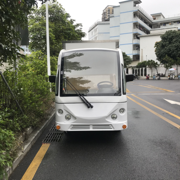 流动发热诊疗车出动