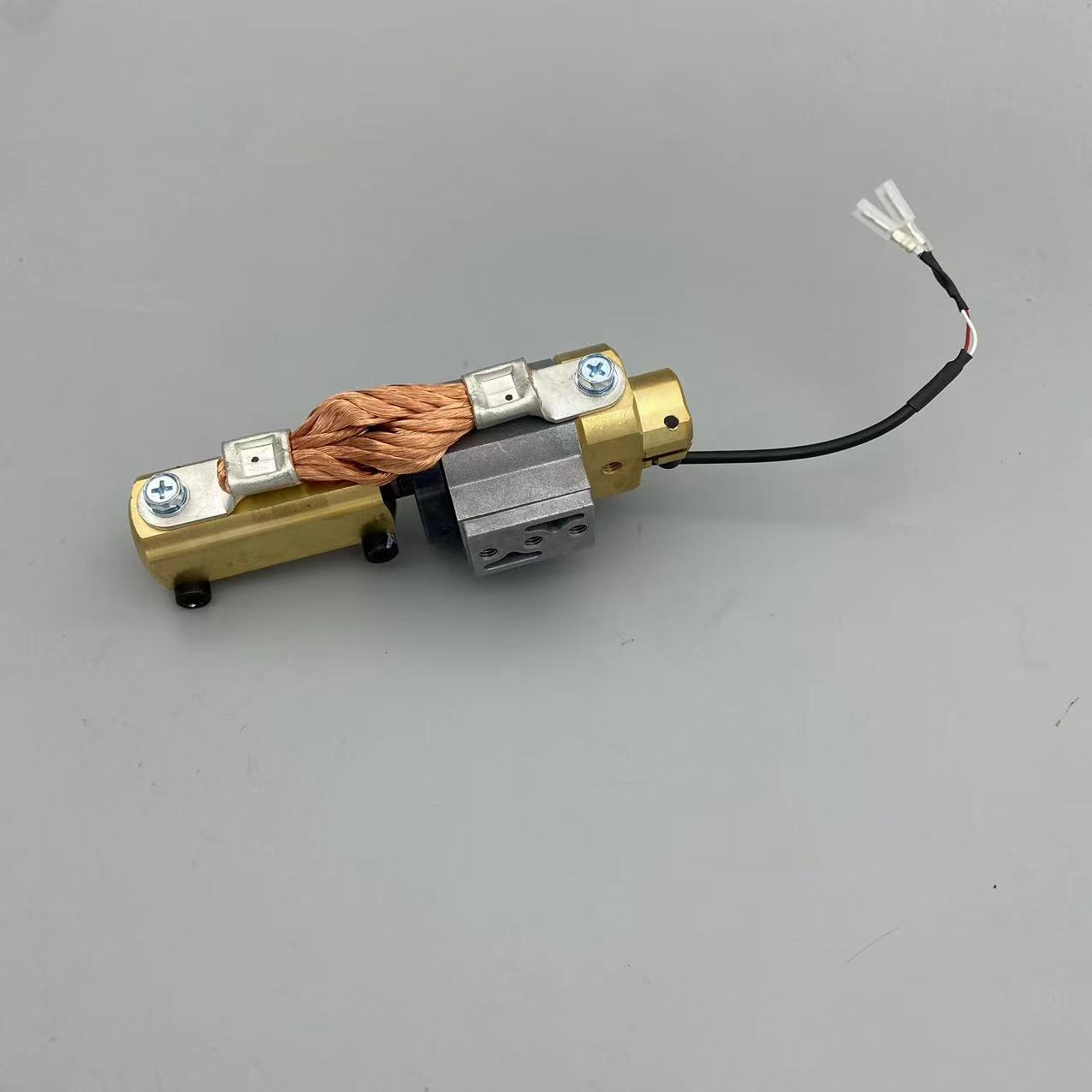松下送丝机YW-60KCW1HAE机架TSM13273遥控器TSM97092防尘罩MDK50117-02送丝电机GML-25-1