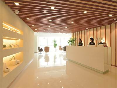 英励（百乐门大都会）