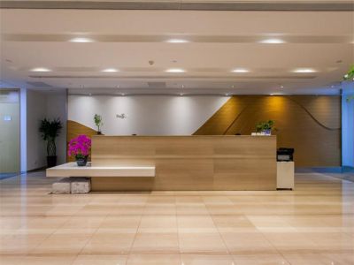 雷格斯（21世纪中心大厦）