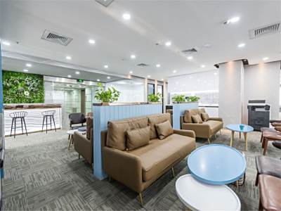 易事达（万达广场）