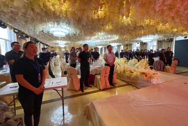 激情不減 使命必達(dá) 不負(fù)朝夕 凝心聚力沖業(yè)績