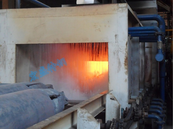 公司燃气式不锈钢管固溶处理炉投入使用