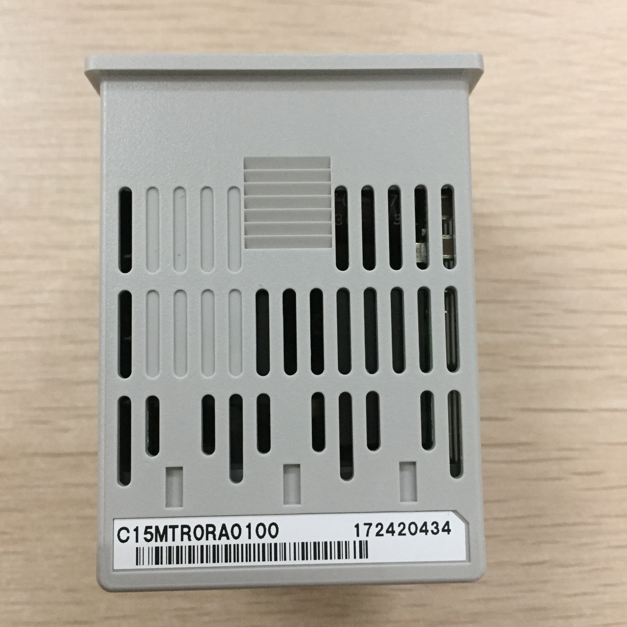 azbil日本山武C15MTR0RA0100温度控制器