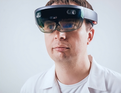 电力AR眼镜：技术革新与行业应用