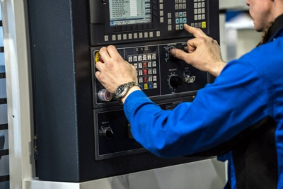 AR眼镜场景：多样化应用与技术突破