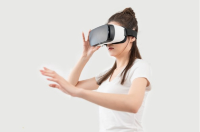 AR眼镜技术介绍：前沿进展与行业应用