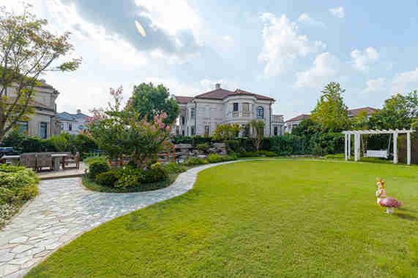 安曼西郊山水疊院