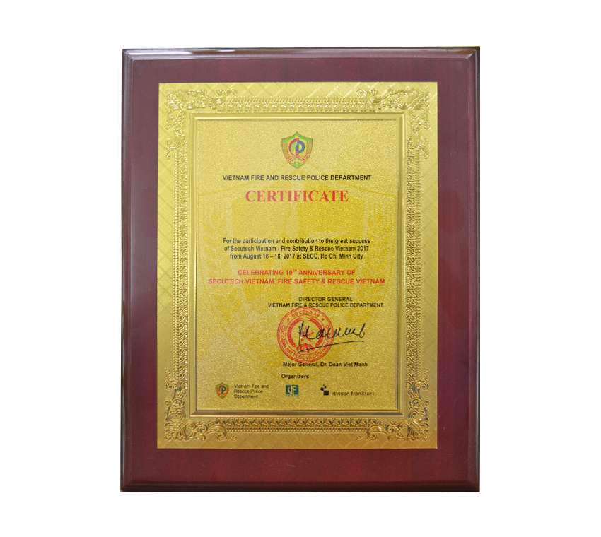Vietnam Exhibition Commemorative Plate