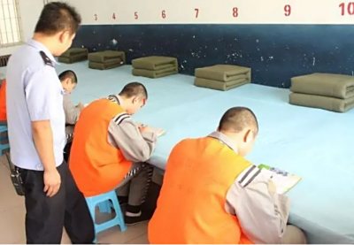 苏州市第一看守所怎么送衣服