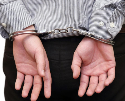在上海非法持有毒品罪怎么判刑