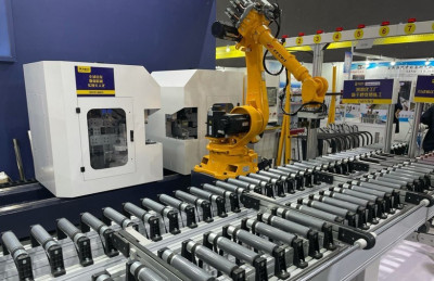 第五届世界互联网大会丨互联网之光博览会首日 黑科技“唱主角”-复制