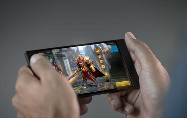 骁龙8游戏战机： 小米12 Pro VS 一加10 Pro