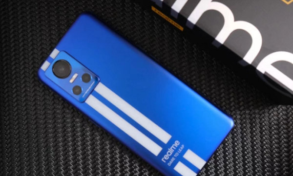 国产机“杀疯了”1999元抢realme GT Neo3新版！